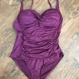 Women’s bathing suit